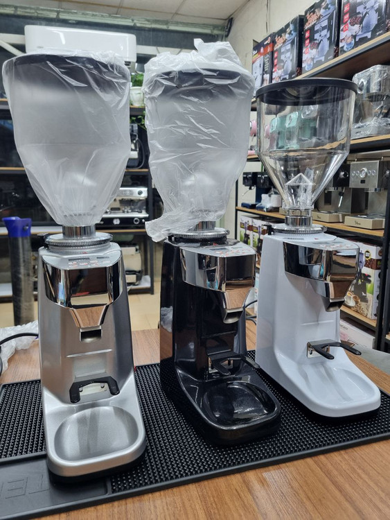 دستگاه آسیاب قهوه اتومات 021 اورجینال