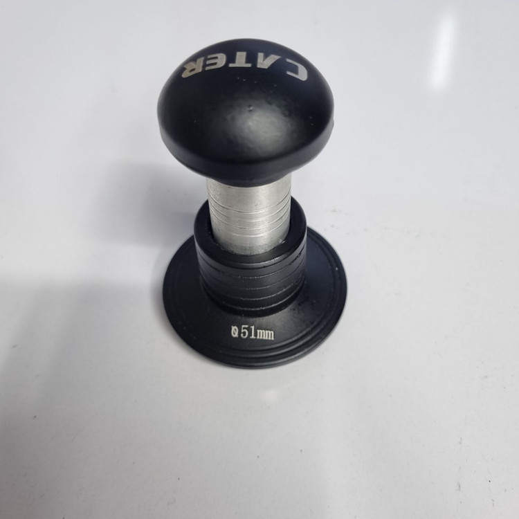 تمپر قهوه تکنیکال خانگی سایز ۵۱ میلیمتر با دیسک تنظیم عمق و پایه استیل ضدزنگ