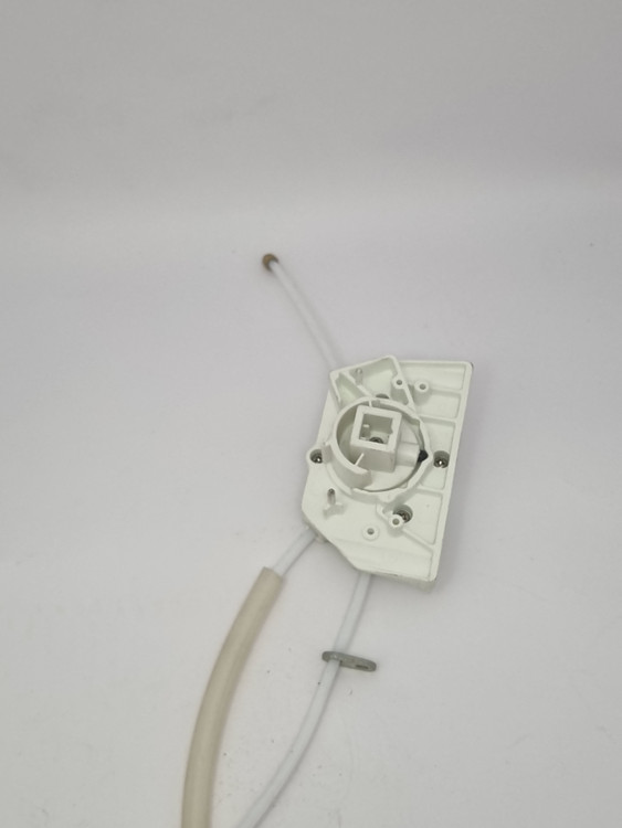 نمای نزدیک سلکتور آب نوا با اتصالات استاندارد