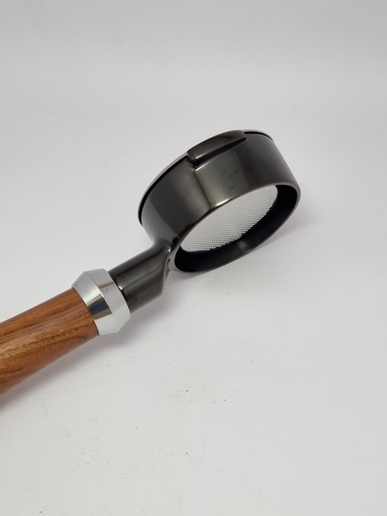 پرتافیلتر نیکد ۵۸ میلیمتری با دسته چوبی مشکی